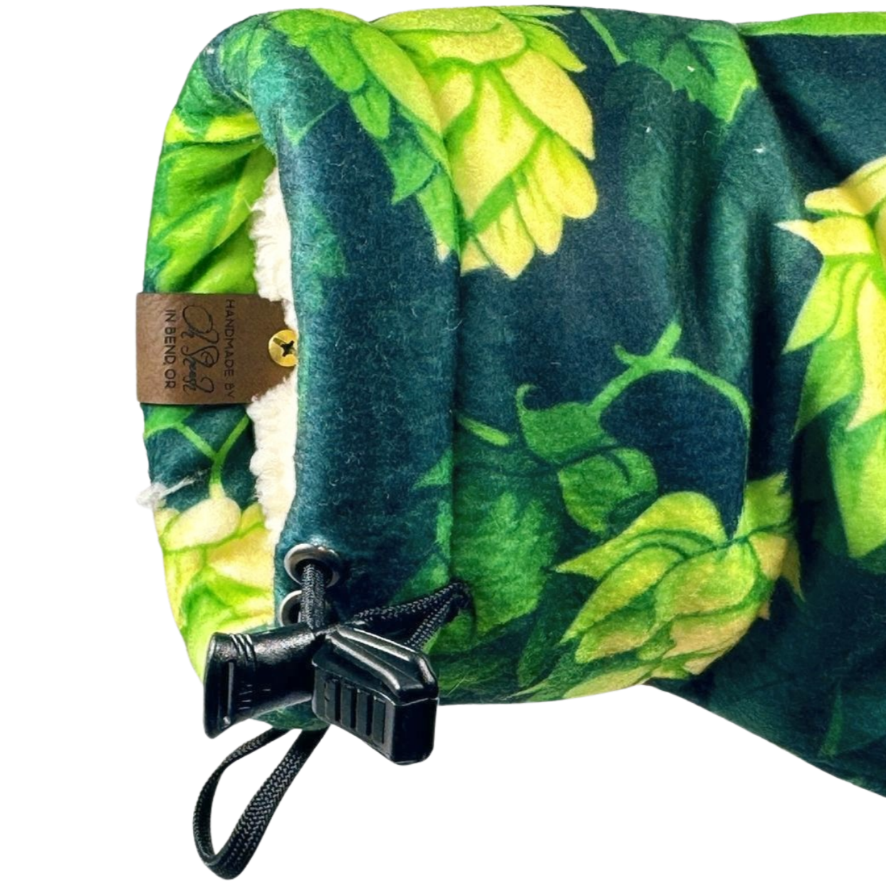 Close-up of Bend Hoptimist Giddyup Glove™ wrist strap and insulated cuff for sidelines or winter adventures