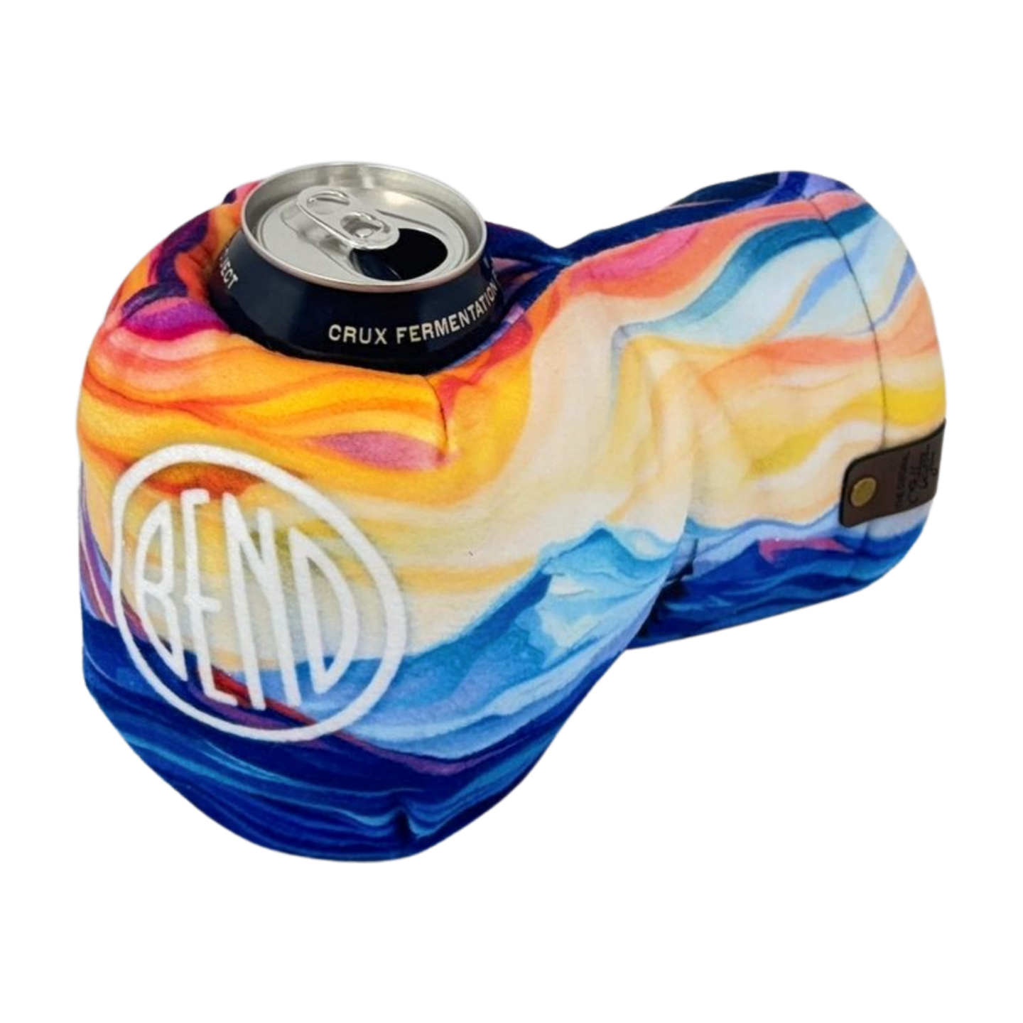 Bend Wanderwave Giddyup Glove™ holding a can, demonstrating insulated hand and drink grip for winter outings.