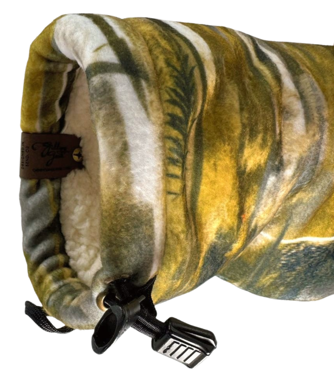 Close-up of Fowlplay Giddyup Glove™ wrist showing snug fit and insulated drink-holding mitten for winter outdoor use