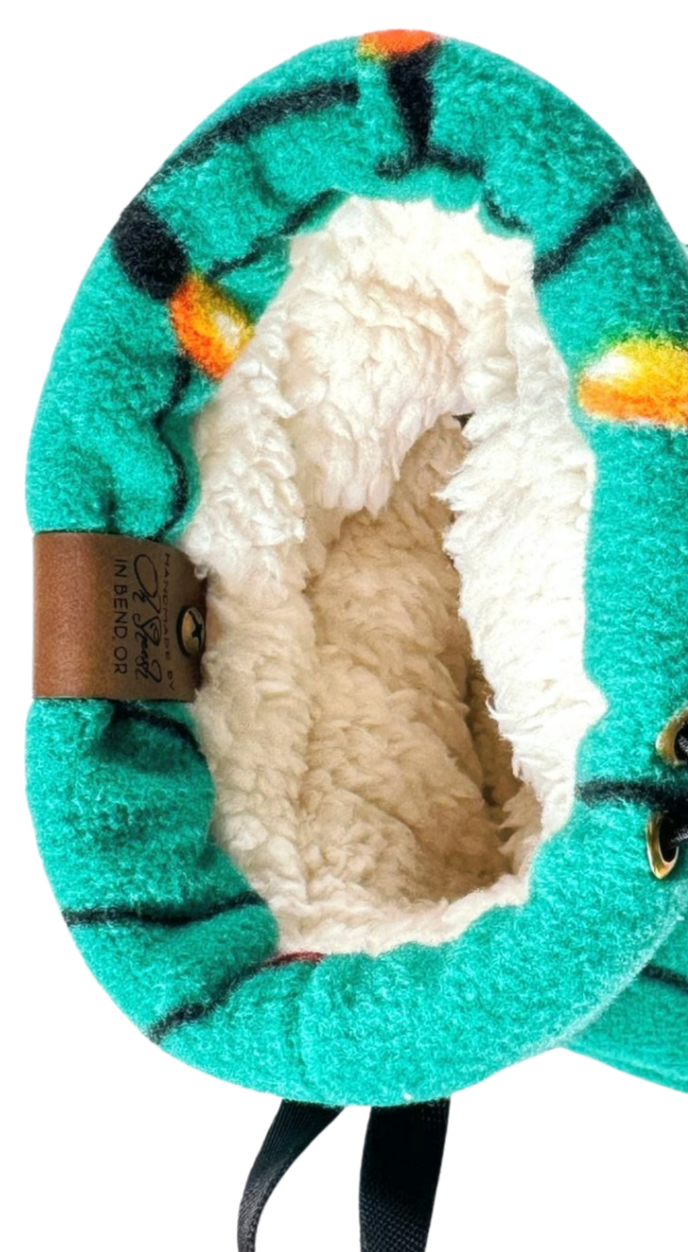 Lets Get Lit Holiday Giddyup Glove™ with open wrist design showing easy on-and-off fleece mitten fit