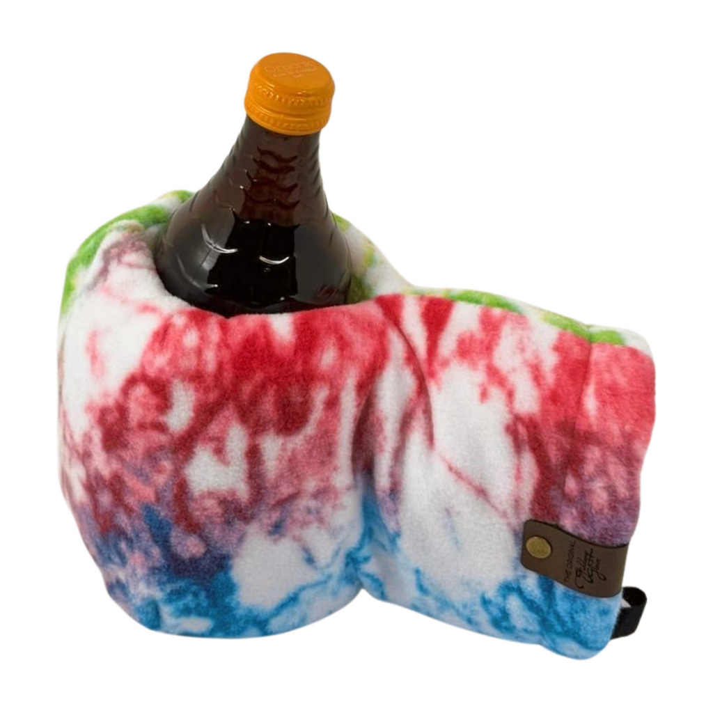 Wildlight Giddyup Glove™ holding hot or cold beverage, showing insulated drink-holding mitten in use outdoors